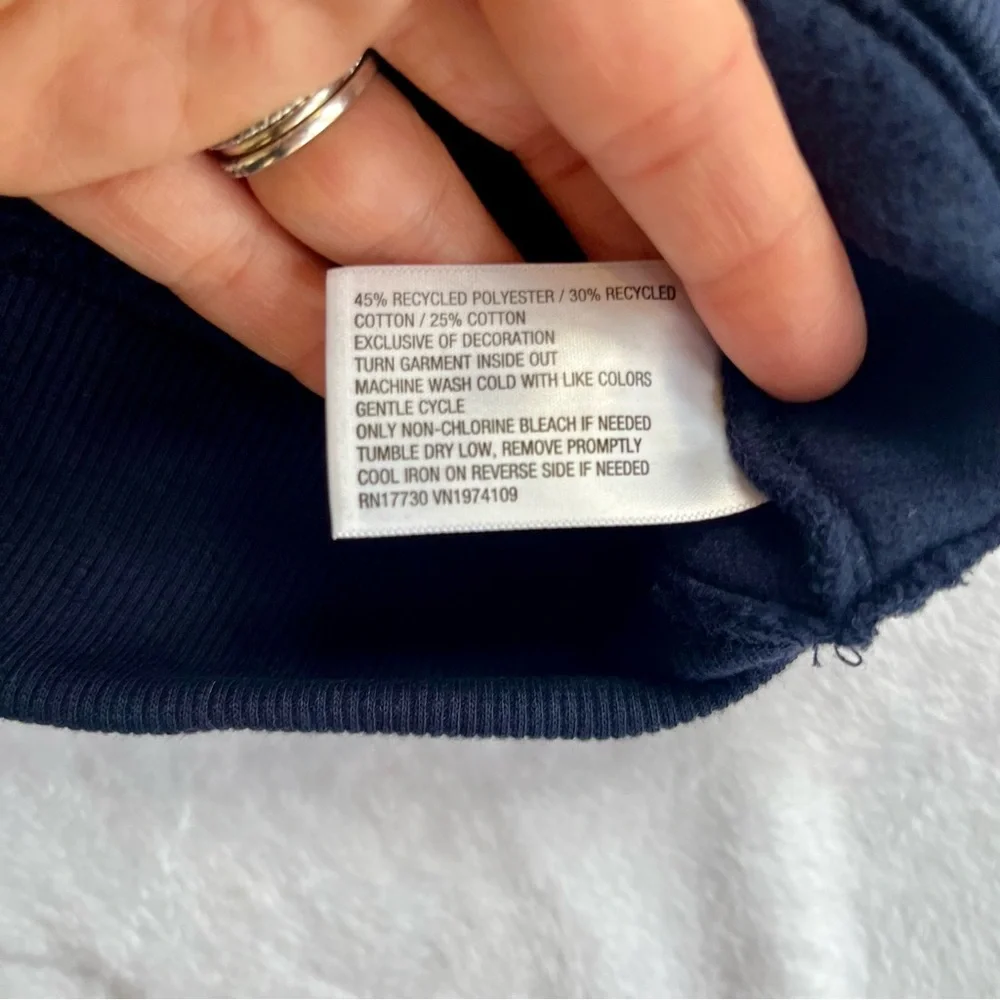 Navy Blue 'New York' Women's Sweater - Picture 8 of 10